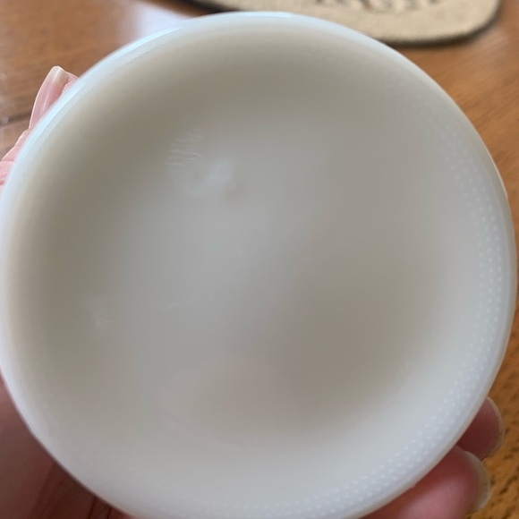 Vintage Glassware Ketchup Bottle, White Milk Glass Jar and Luminarc 1/2L… - Picture 7 of 10